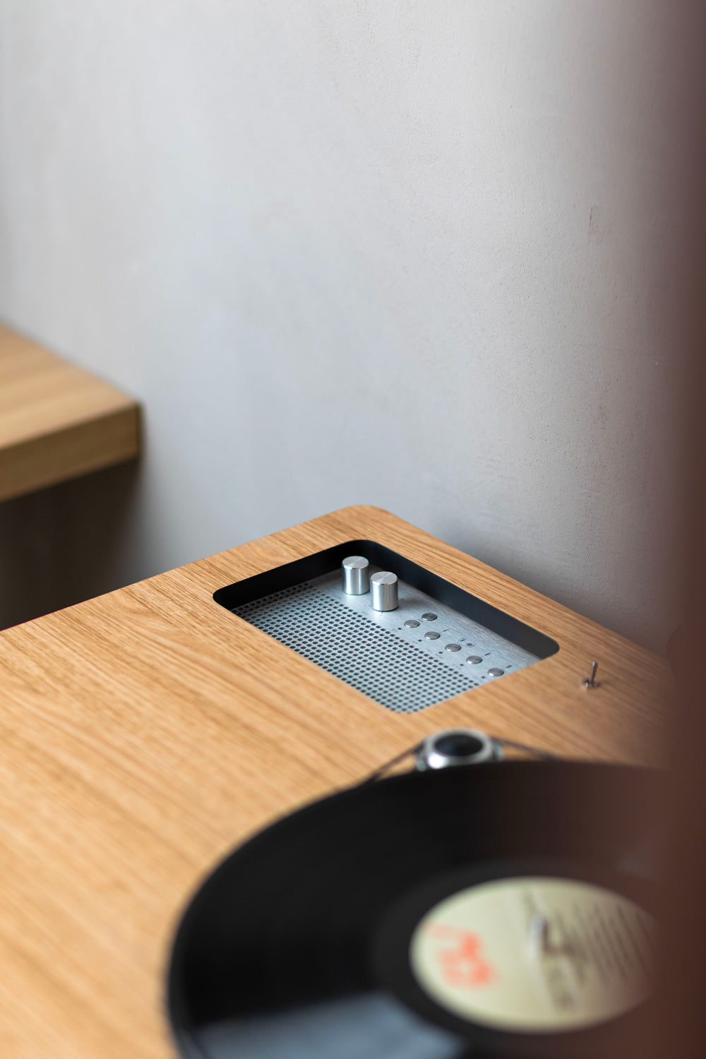 LX Turntable Connect Oak